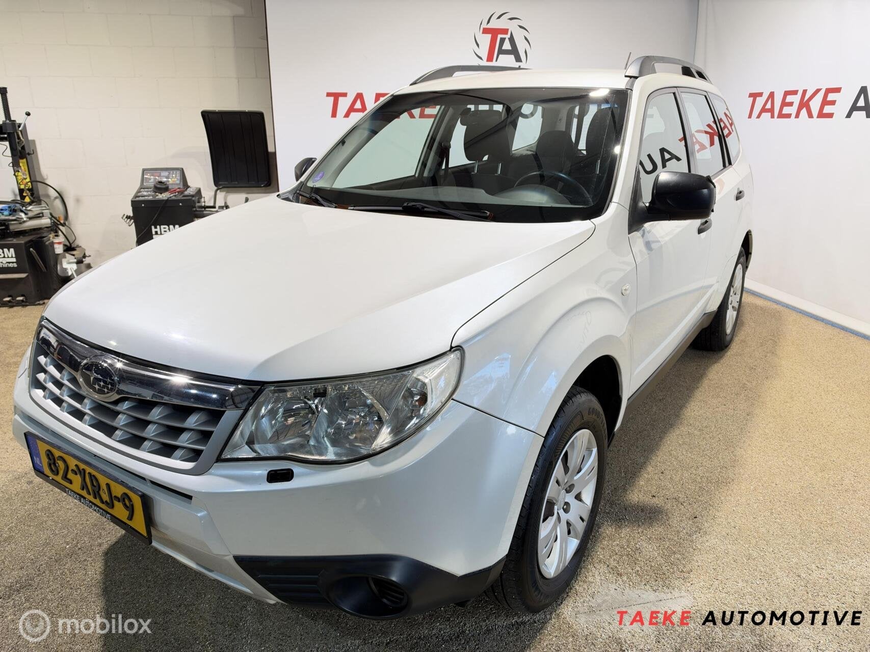 Subaru Forester 2.0 Intro CLIMA/APK/NAP/TREKHAAK, Auto's, Euro 5, Stof, 4 cilinders, Wit