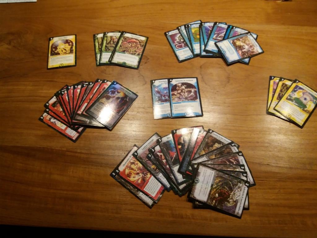 Duel Masters kaarten (51) - Spaans, Ophalen of Verzenden, Gebruikt, Meerdere kaarten