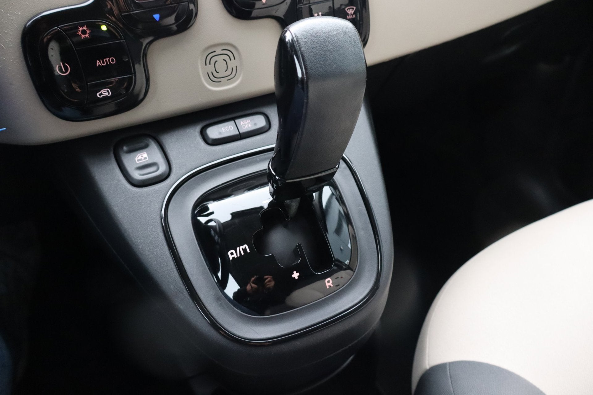 Fiat Panda 0.9 TwinAir Lounge-Automaat, Auto's, Fiat, 86 pk, Origineel Nederlands, 955 kg, Hatchback