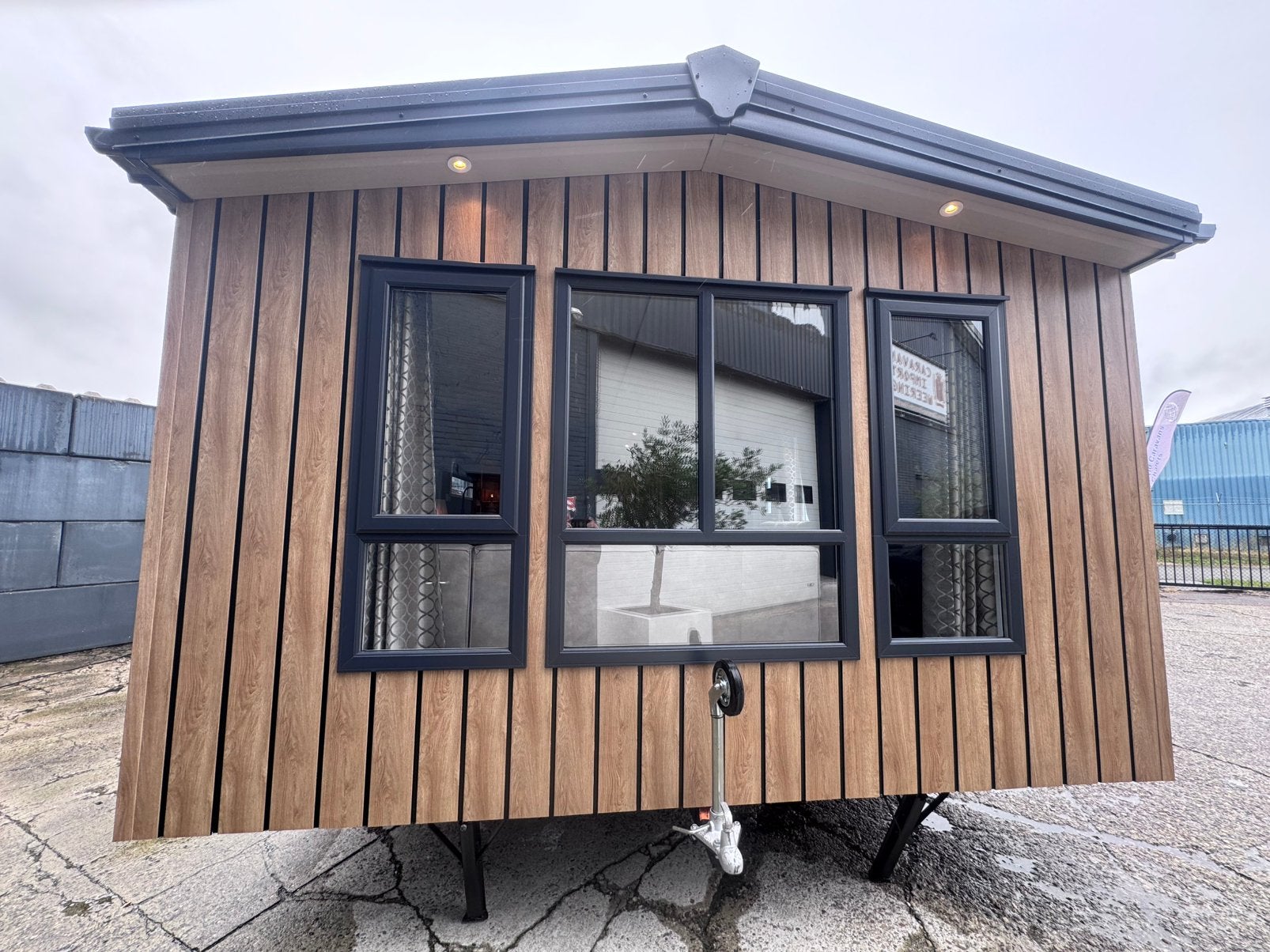 Foto 2 van Chalet Vermont 11m-4m 2slpk met CV en intergasketel 2027!