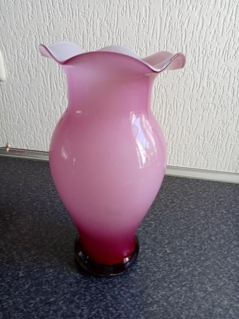 prachtige nieuwe glazen roze vaas 32 cm, Overige kleuren, Aardewerk of Porselein, Ophalen of Verzenden, Zo goed als nieuw