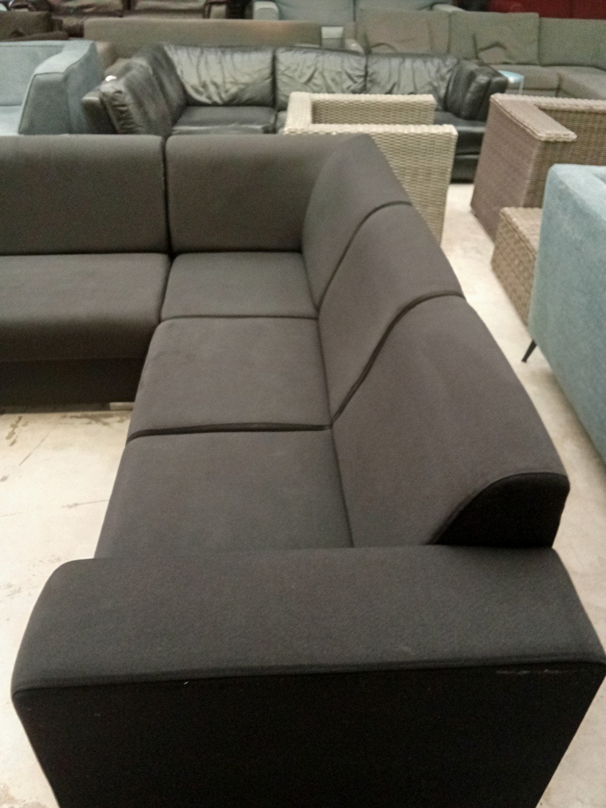 hoekbank 270x230cm - gereinigd - bezorgen mogelijk -, 250 tot 300 cm, ., Hoekbank, Ophalen of Verzenden