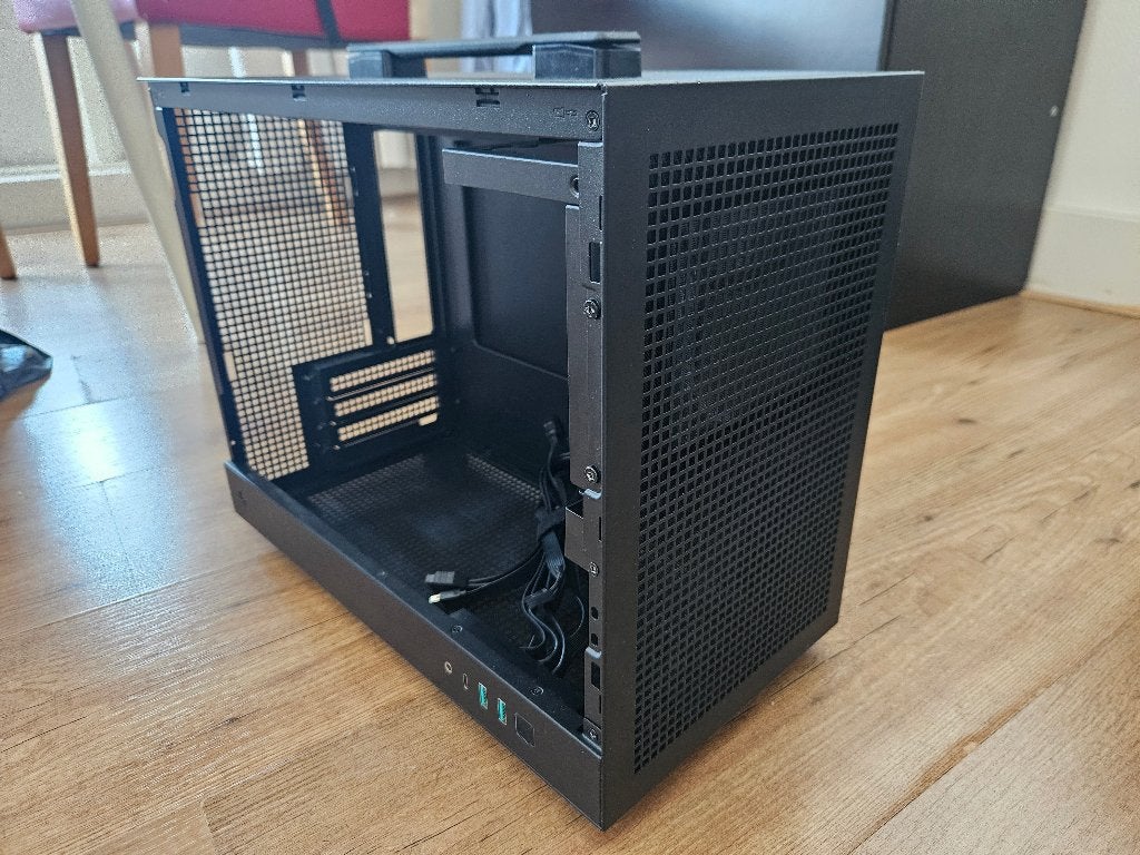 DeepCool CH160 PLUS PC Behuizing, Computers en Software, Computerbehuizingen, Ophalen of Verzenden, Zo goed als nieuw