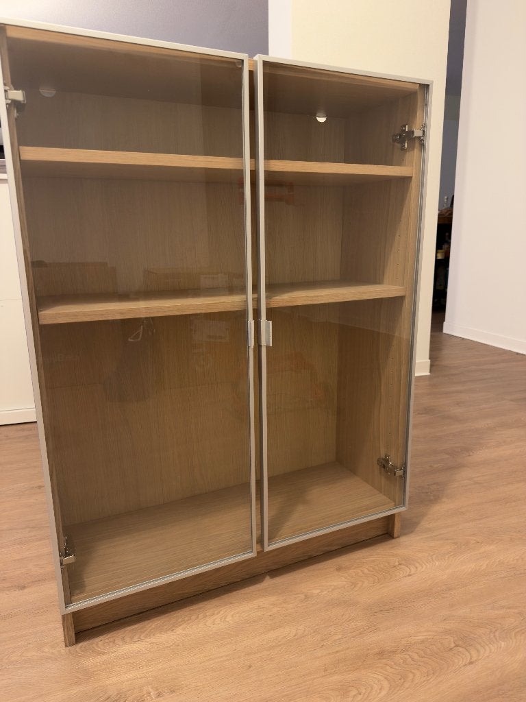 IKEA bookcase, Ophalen, Met deur(en), 100 tot 150 cm, Eikenhout