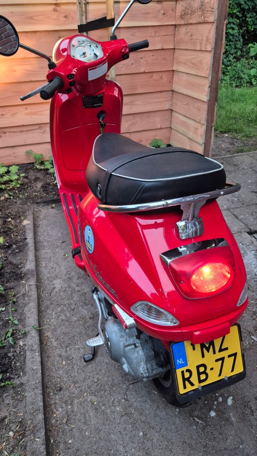 Piaggio Vespa LX 150cc Rode Motorscooter (2006) - Topstaat, Scooter, Motorrijbewijs A, Gebruikt, Particulier