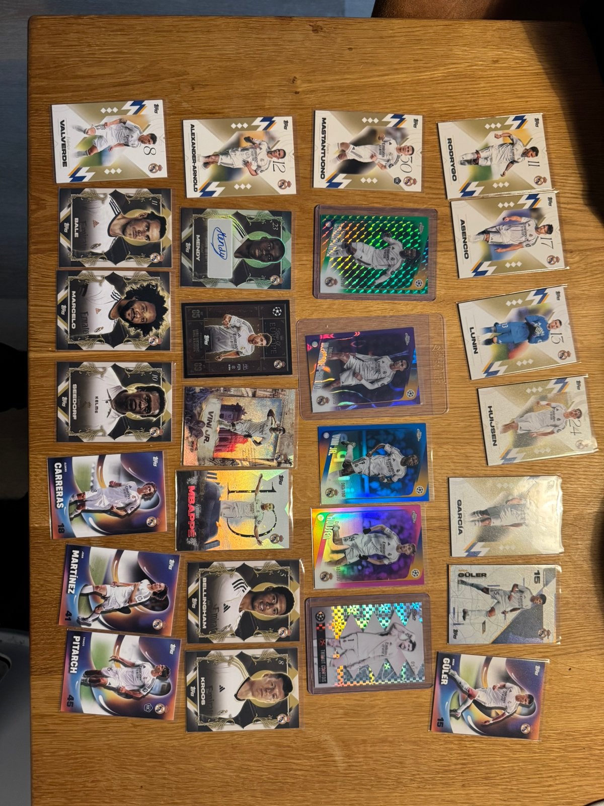 Topps setje Real madrid kaarten genummerde en handtekening, Ophalen of Verzenden, Zo goed als nieuw, Meerdere kaarten