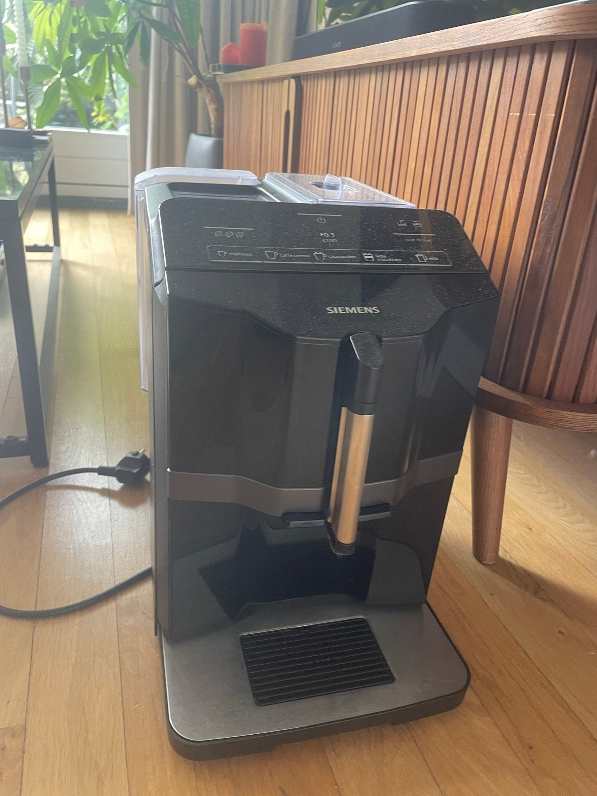 Siemens EQ.3 S100 Koffiemachine - Volautomatisch, Witgoed en Apparatuur, Koffiezetapparaten, Ophalen, Afneembaar waterreservoir