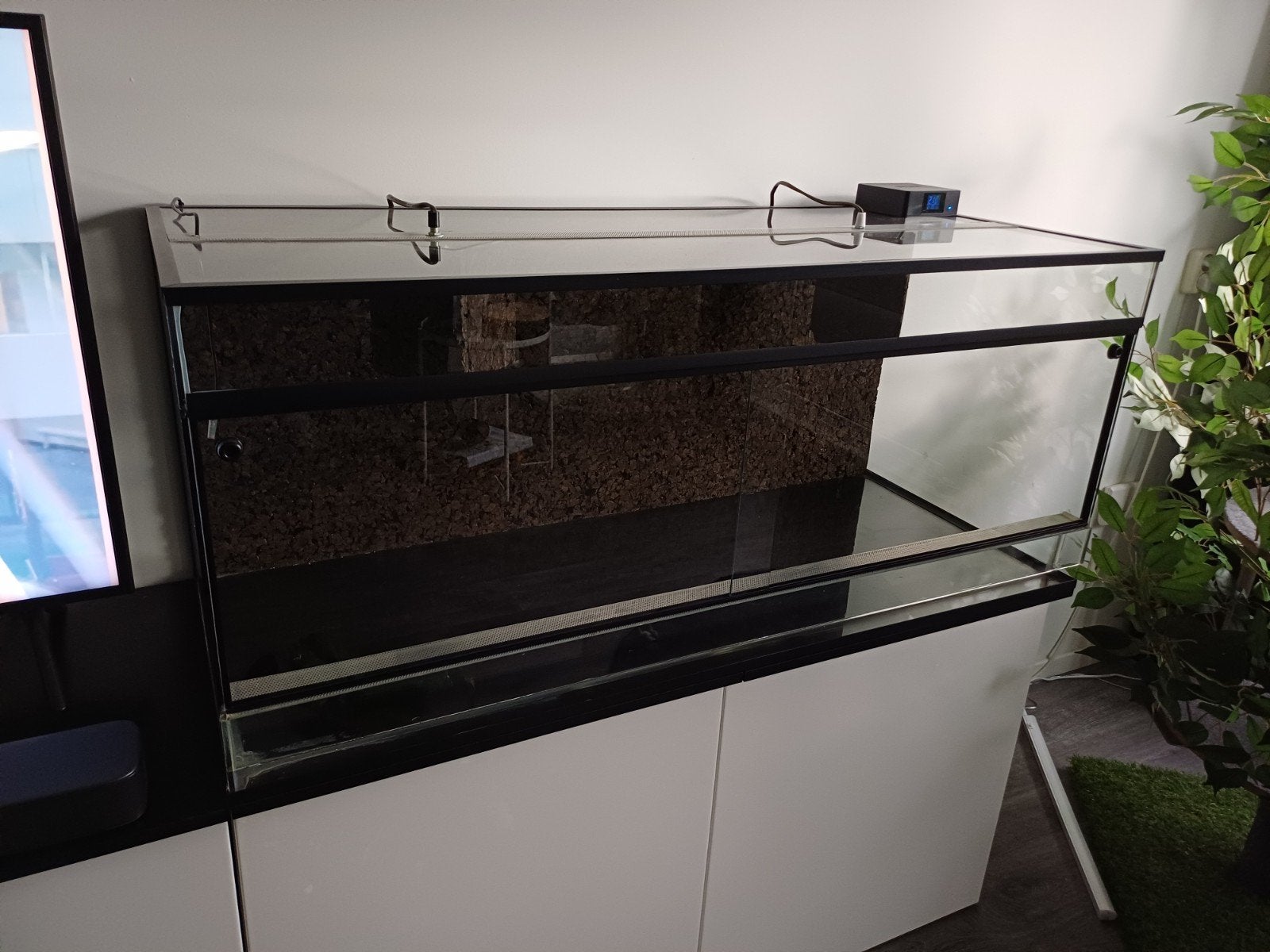 Terrarium 120,5x51x53cm + thermostaat en ceramische lampen, Dieren en Toebehoren, Reptielen en Amfibieën | Toebehoren, Ophalen