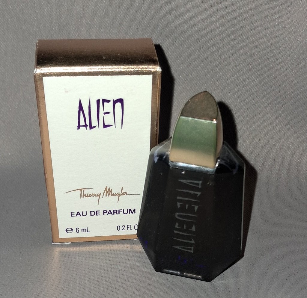 Luxe parfum mini -  Thierry Mugler Alien + doosje, Ophalen of Verzenden, Zo goed als nieuw, Miniatuur, Gevuld