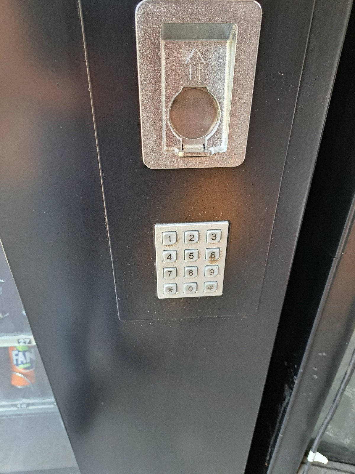 Fris / snack automaat gekoeld Vendo, Ophalen