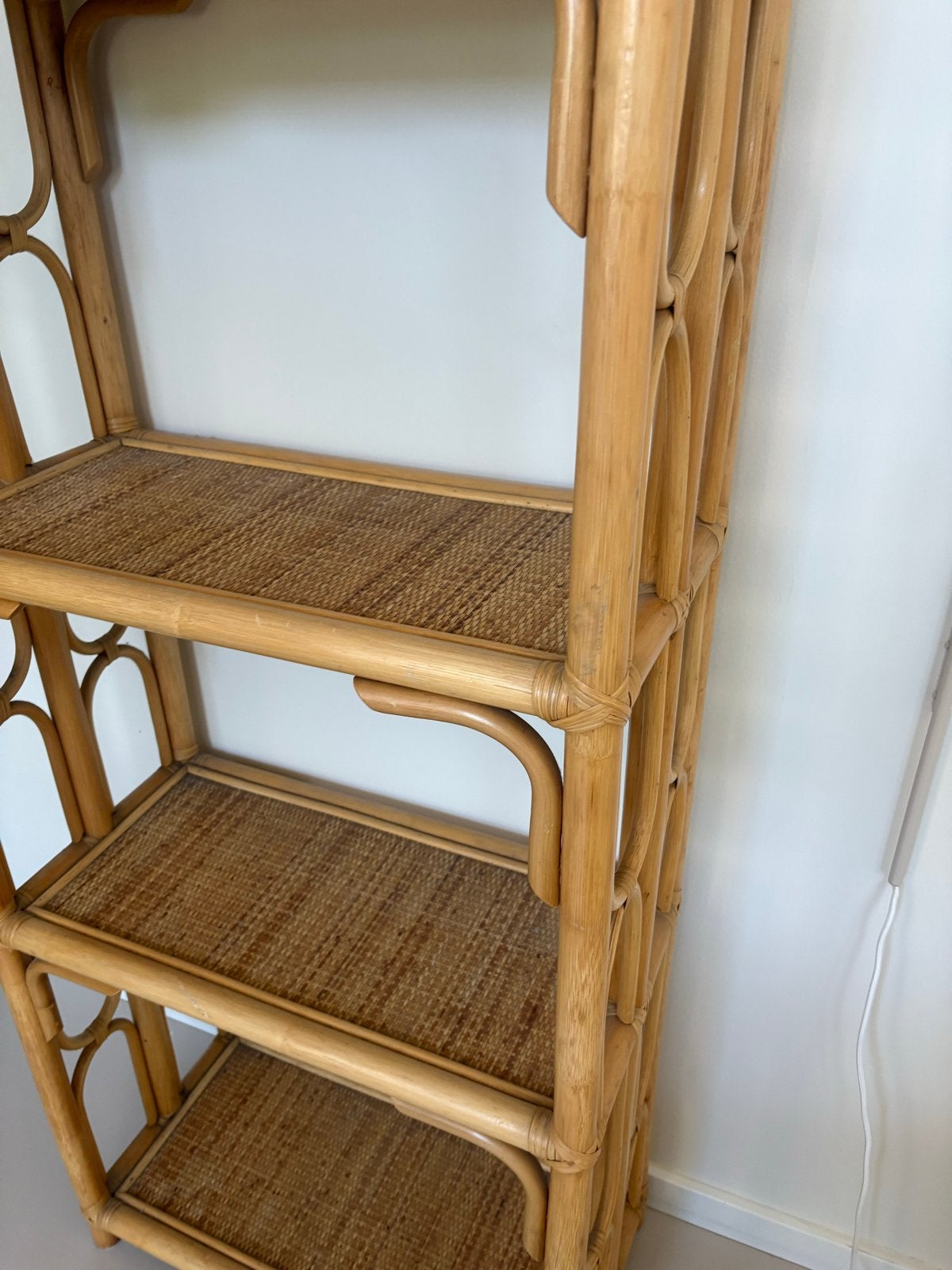 Rotan kast met 4 planken - Hoogte 178 cm, Ophalen, Gebruikt, 50 tot 100 cm, 150 tot 200 cm