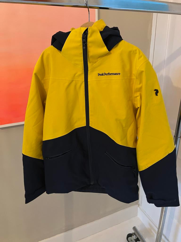 Peak Performance winterjas Maat 140, Ophalen of Verzenden, Zo goed als nieuw, Jas