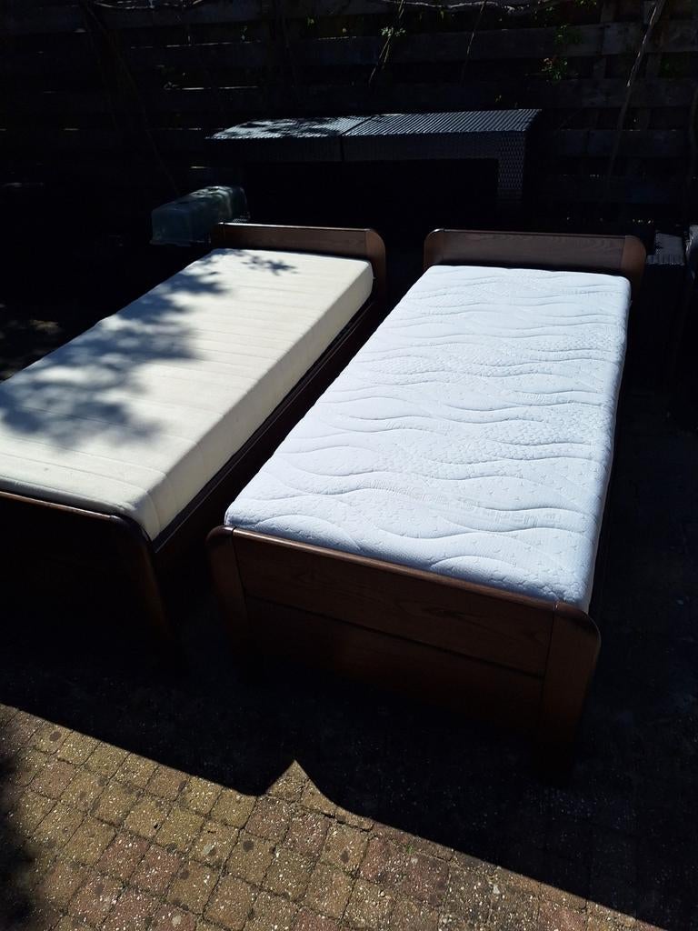 2 bedden met matras 90x200, Ophalen, 90 cm, Eenpersoons, 200 cm