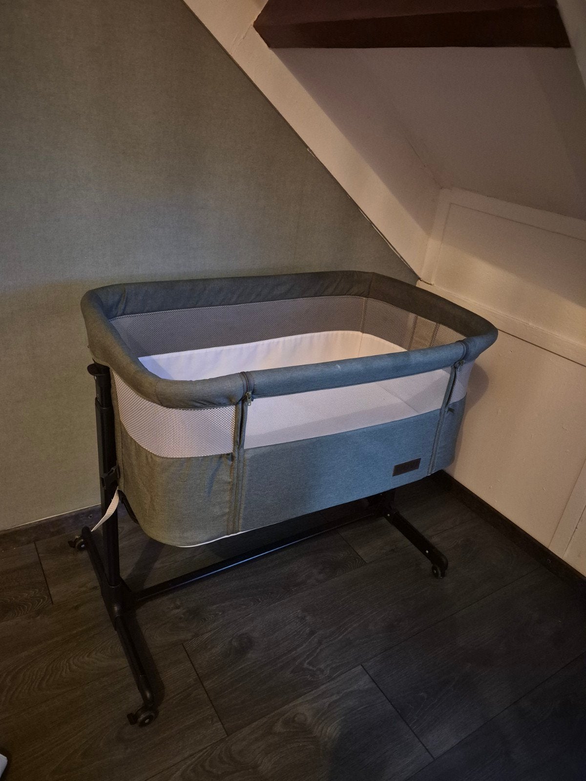 Novi co sleeper te koop, Ophalen, Zo goed als nieuw, Wieg