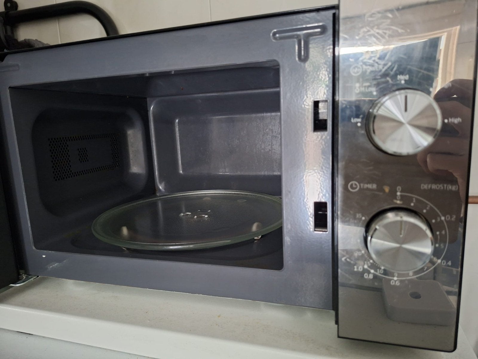 Koenic Magnetron., Witgoed en Apparatuur, Ophalen, Grill, Draaiplateau, Magnetron