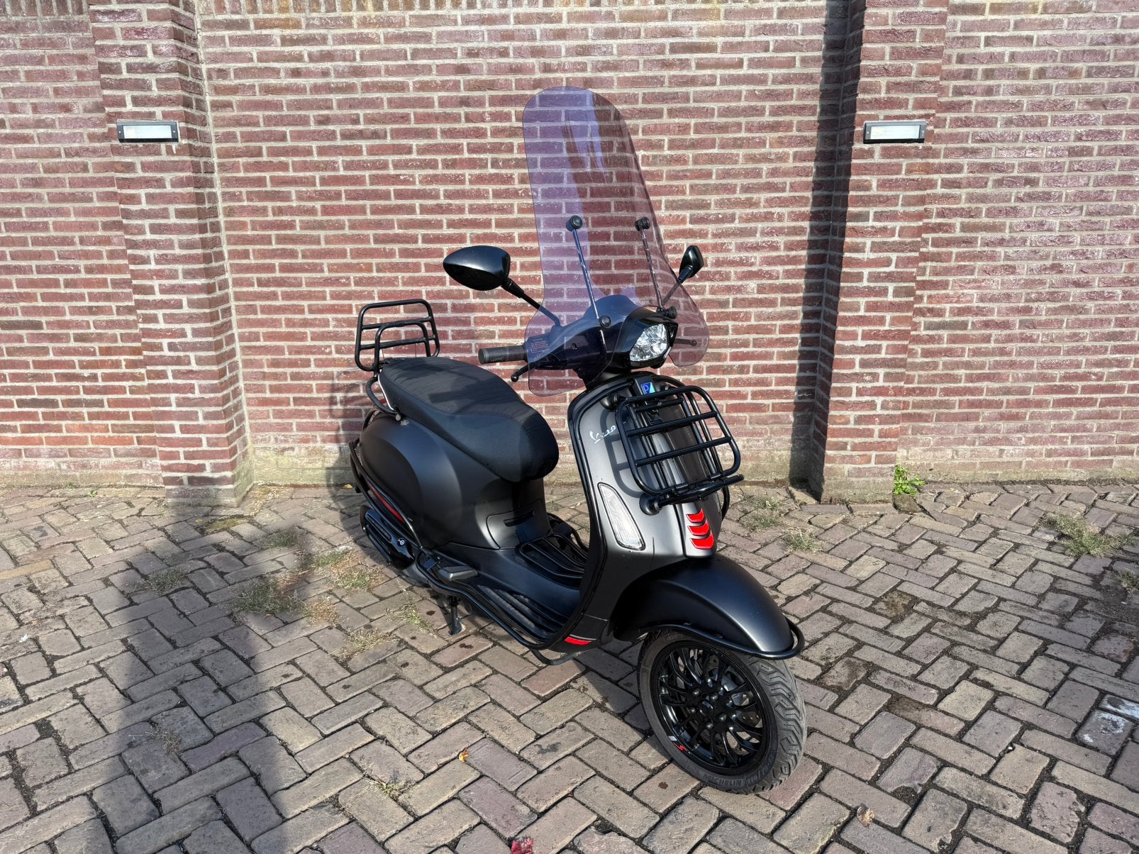 Vespa sprint full option zwart, 5604 km, 2021, malossi, Fietsen en Brommers, Maximaal 45 km/u, Vespa S, Zo goed als nieuw, Benzine
