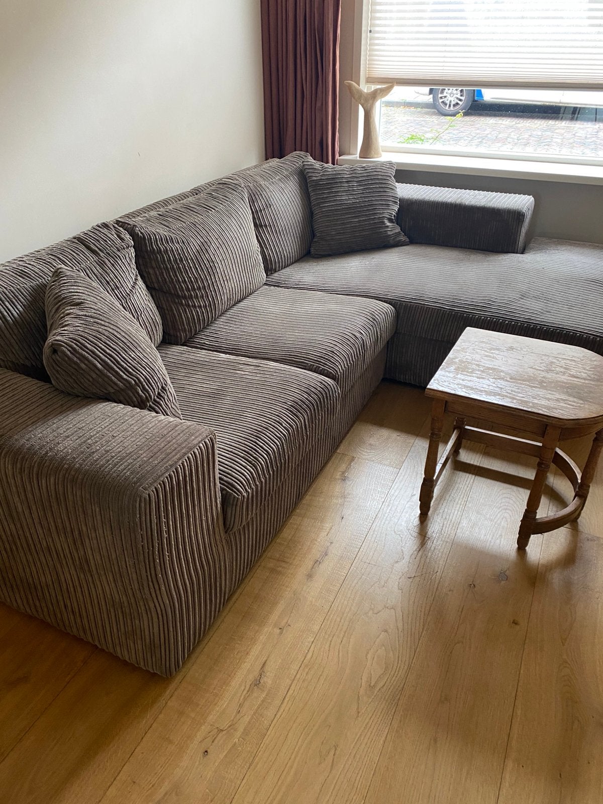 Ribfluweel grijs taupe hoekbank links chaisse longue, Huis en Inrichting, Japandi, 250 tot 300 cm, Hoekbank, 75 tot 100 cm