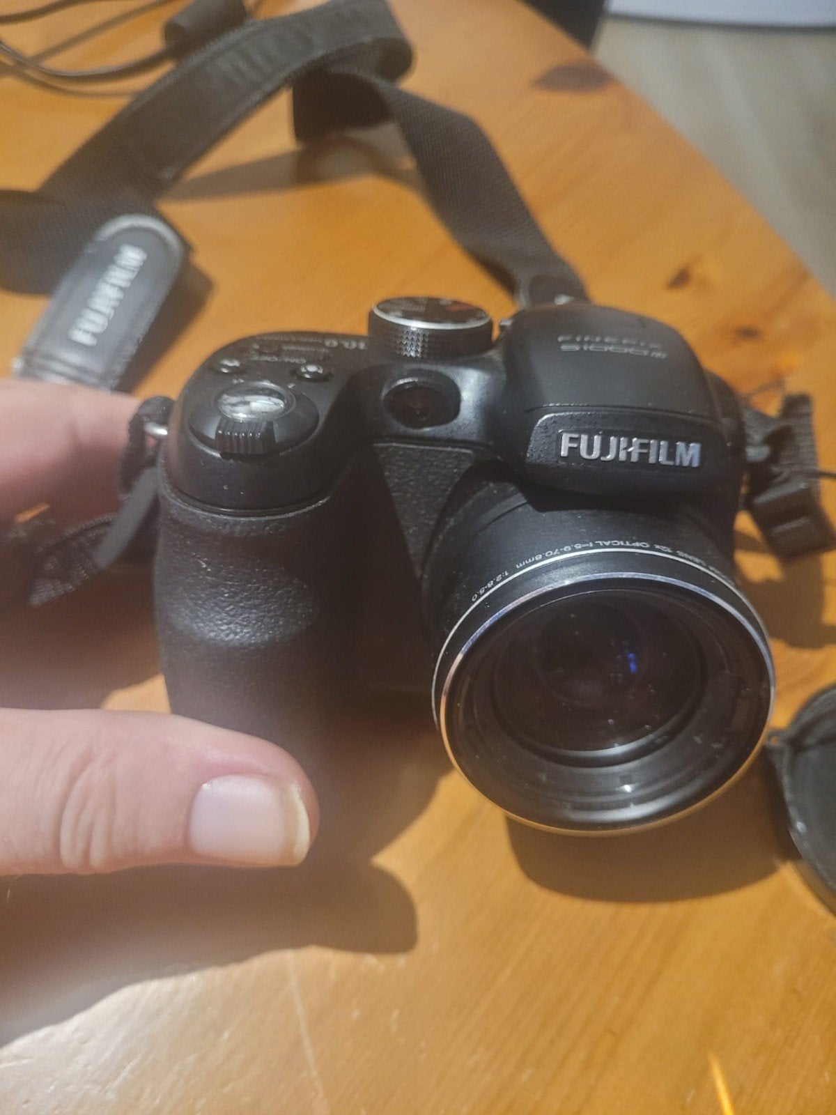 Fujifilm FinePix S1000fd Compact Camera 10.0 Megapixel, Ophalen, Gebruikt, Compact, Fuji