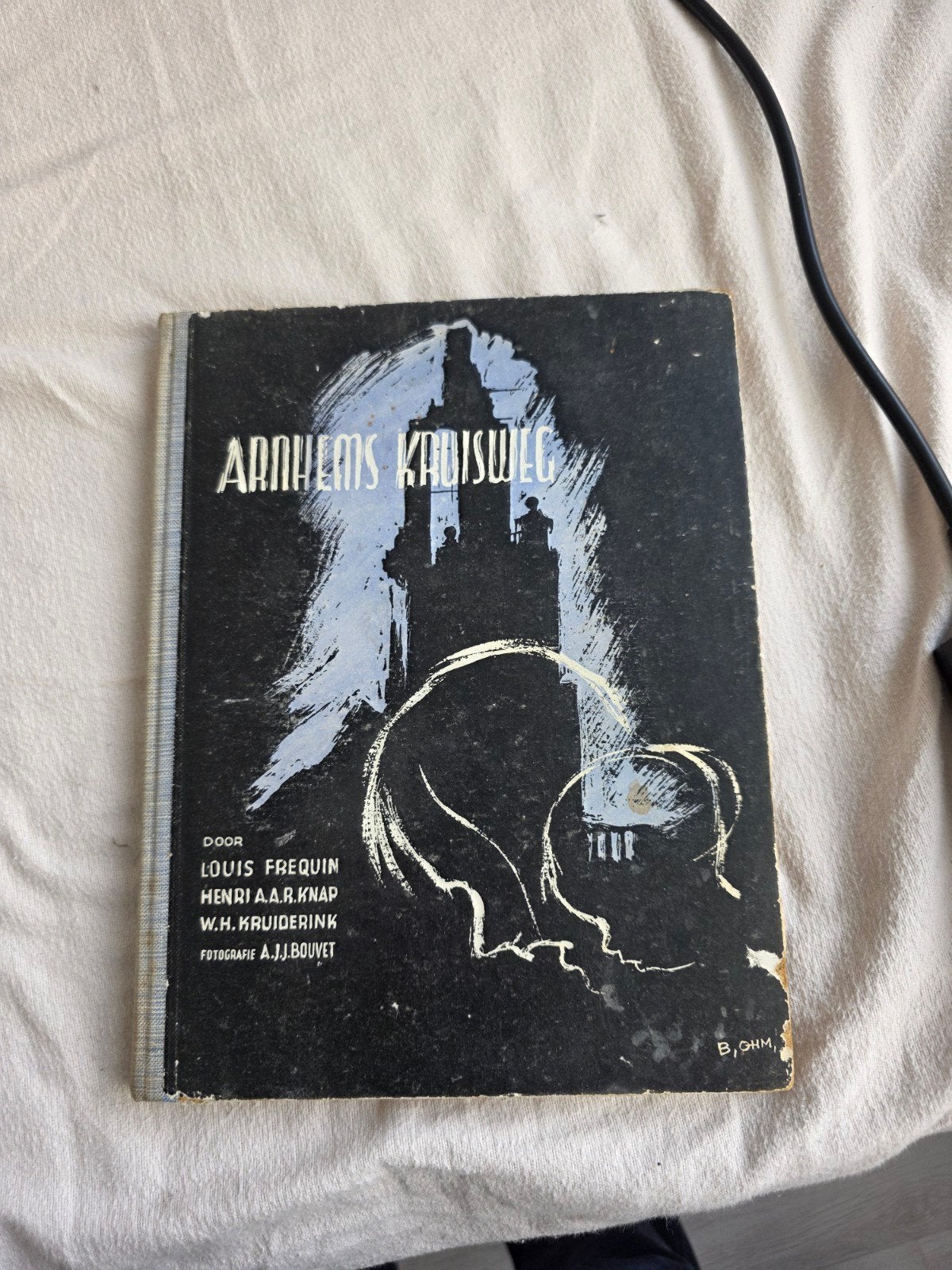 Arnhems Kruisweg 1946 + originele oorlogsdocumenten, Ophalen of Verzenden, 20e eeuw of later, Gelezen, Louis Frequin, Henri A.A.R. Knap, W.H. Kruiderink