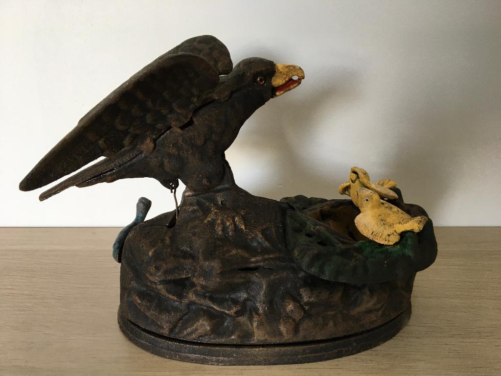 ENGELSE GIETIJZEREN MONEY BANK, Verzenden
