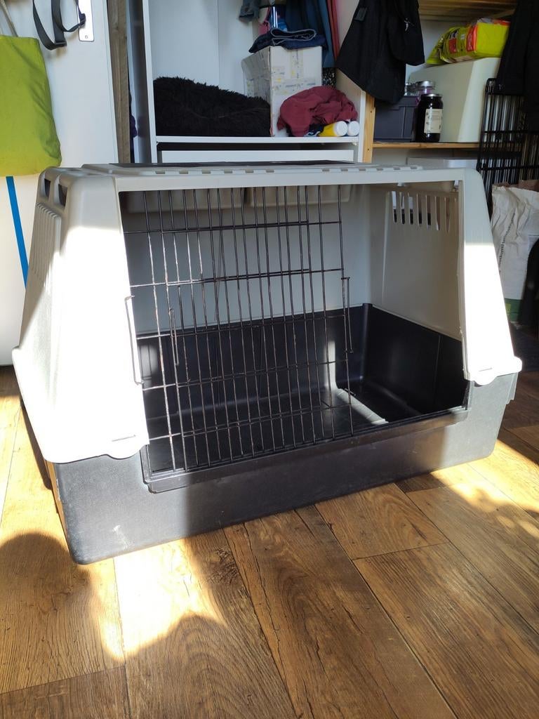 Grote bench voor puppy, Ophalen, Hondenkennel, Gebruikt, 65 tot 100 cm