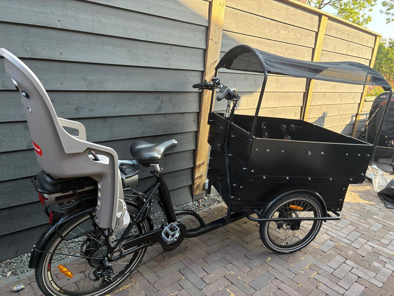 Elektrische bakfiets 6 persoons big daddy, 4 kinderen of meer, Elektrisch, Ophalen of Verzenden, Zo goed als nieuw