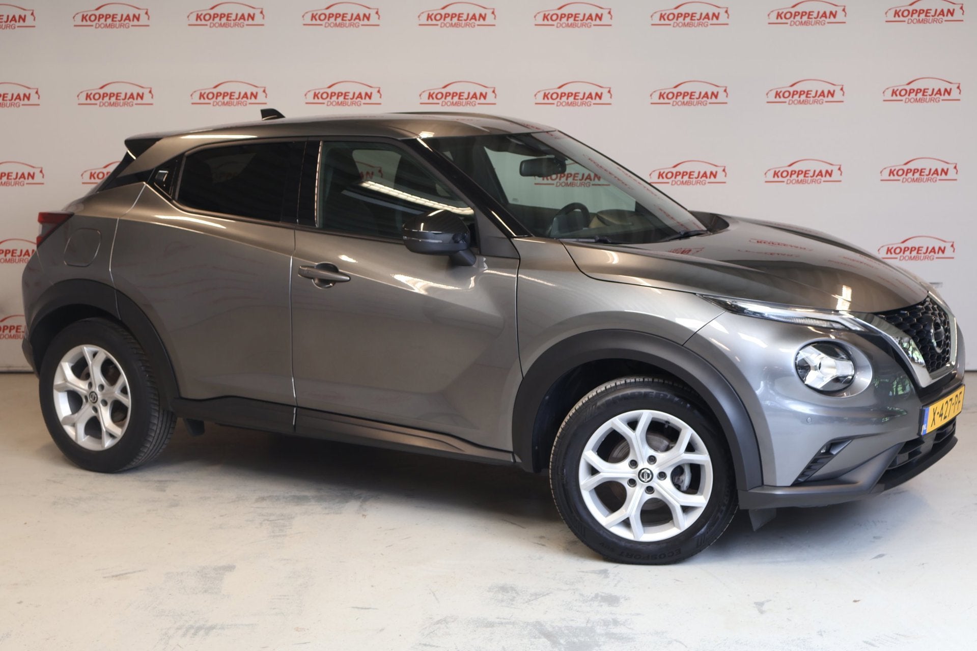 Nissan Juke 1.0 DIG-T N-Connecta, Trekhaak, Keyless, Camera,, Stof, Handgeschakeld, 3 cilinders, SUV of Terreinwagen