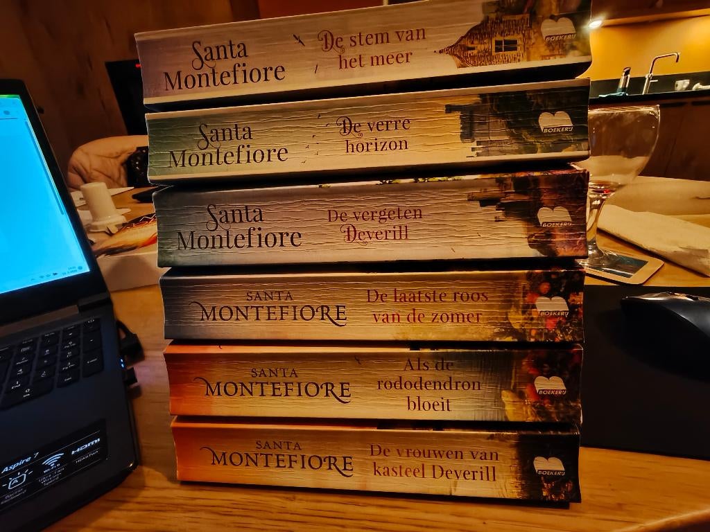 Santa Montefiore,6 delen., Boeken, Gelezen, Ophalen of Verzenden, Santa Montefiore, Nederland