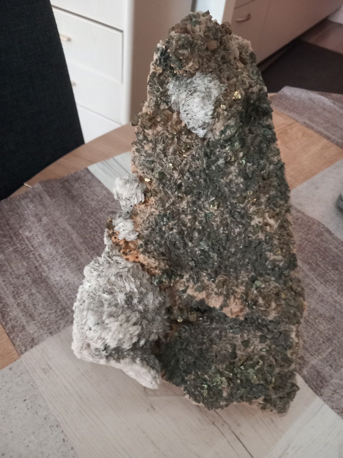 Bariet kristallen op matrix 2500 gram, Ophalen of Verzenden