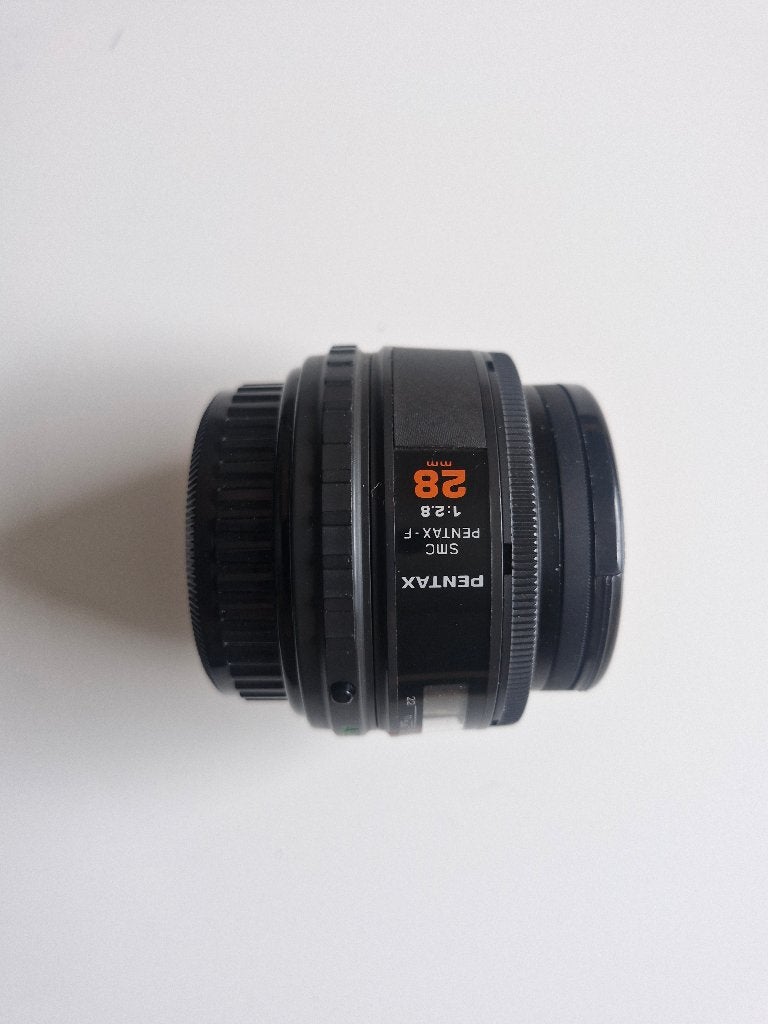 SMC Pentax F28 mm f2.8, Ophalen, Autofocus, Zo goed als nieuw, Pentax K-mount