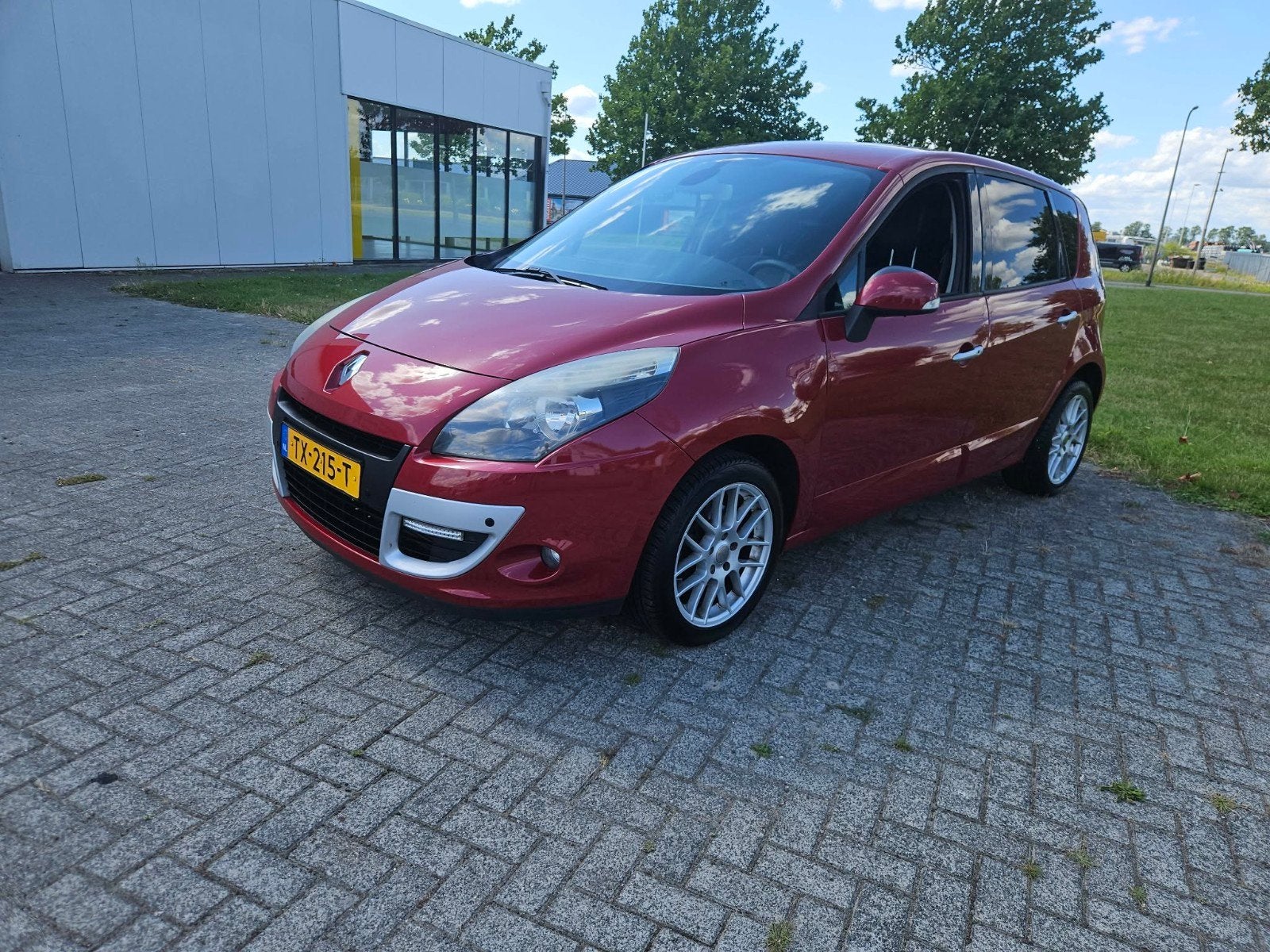 Renault Scénic 1.4 TCE 96KW 2011 Rood, Voorwielaandrijving, 4 cilinders, Leder en Stof, 14 km/l