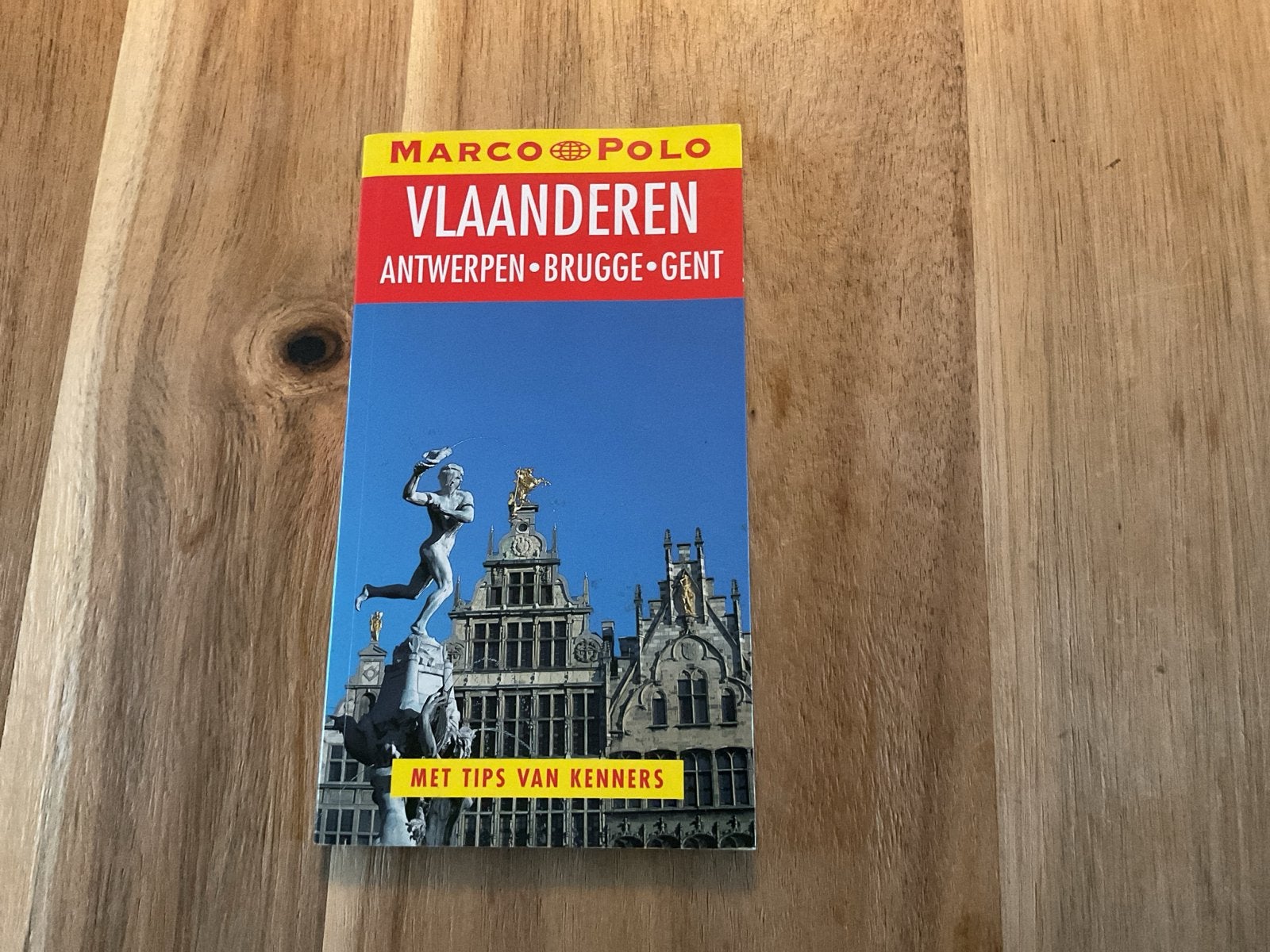 Marco Polo Reisgids Vlaanderen: Antwerpen, Brugge, Gent, Ophalen of Verzenden, Zo goed als nieuw, Reisgids of -boek, Benelux