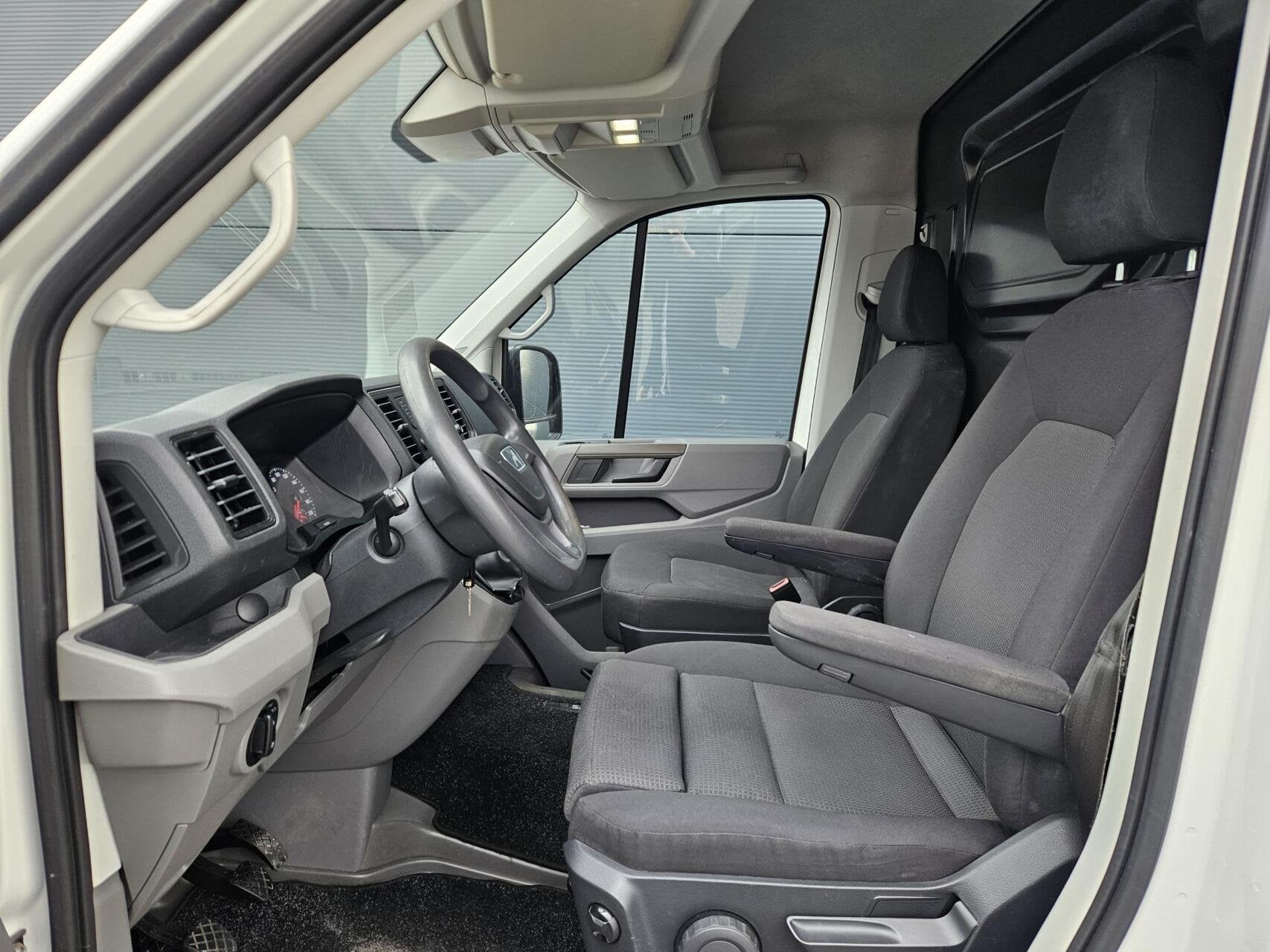MAN TGE 2.0 TDI L3H3 Airco Trekhaak Onderhouden NAP, Auto's, Gebruikt, Euro 6, 4 cilinders, Start-stop-systeem