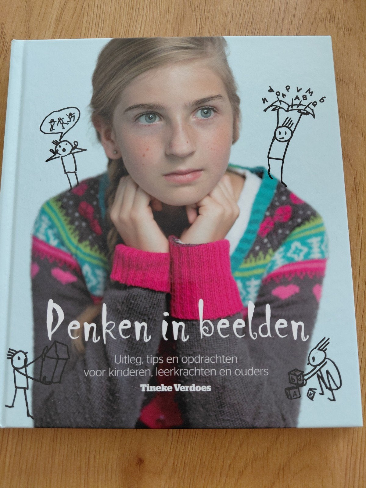 Tineke Verdoes - Denken in beeld, Ophalen of Verzenden, Zo goed als nieuw, Tineke Verdoes