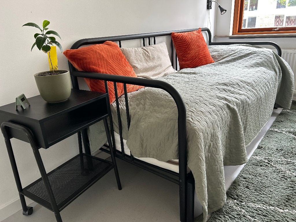 IKEA Fyresdal bedbank logeerbed industrieel, Ophalen, Verstelbaar, Eenpersoons, Zwart