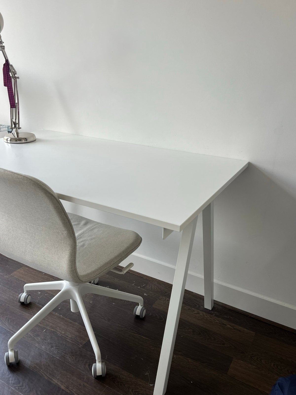IKEA TROTTEN bureau wit 120x70 cm, Ophalen, Spaanplaat of MDF, Zo goed als nieuw, IKEA