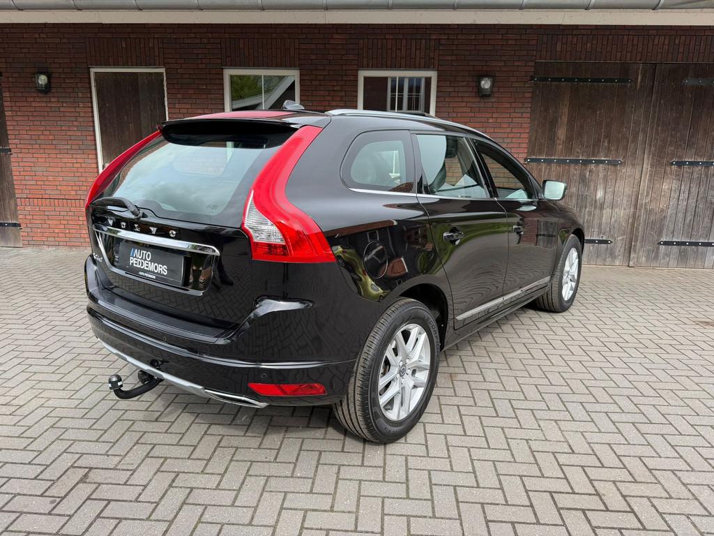 Volvo XC60 2.0 T5 AWD Inscription | PANO| LEDER| ACC| Dealer, Automaat, Zwart, 1969 cc, Bi-Xenon koplampen