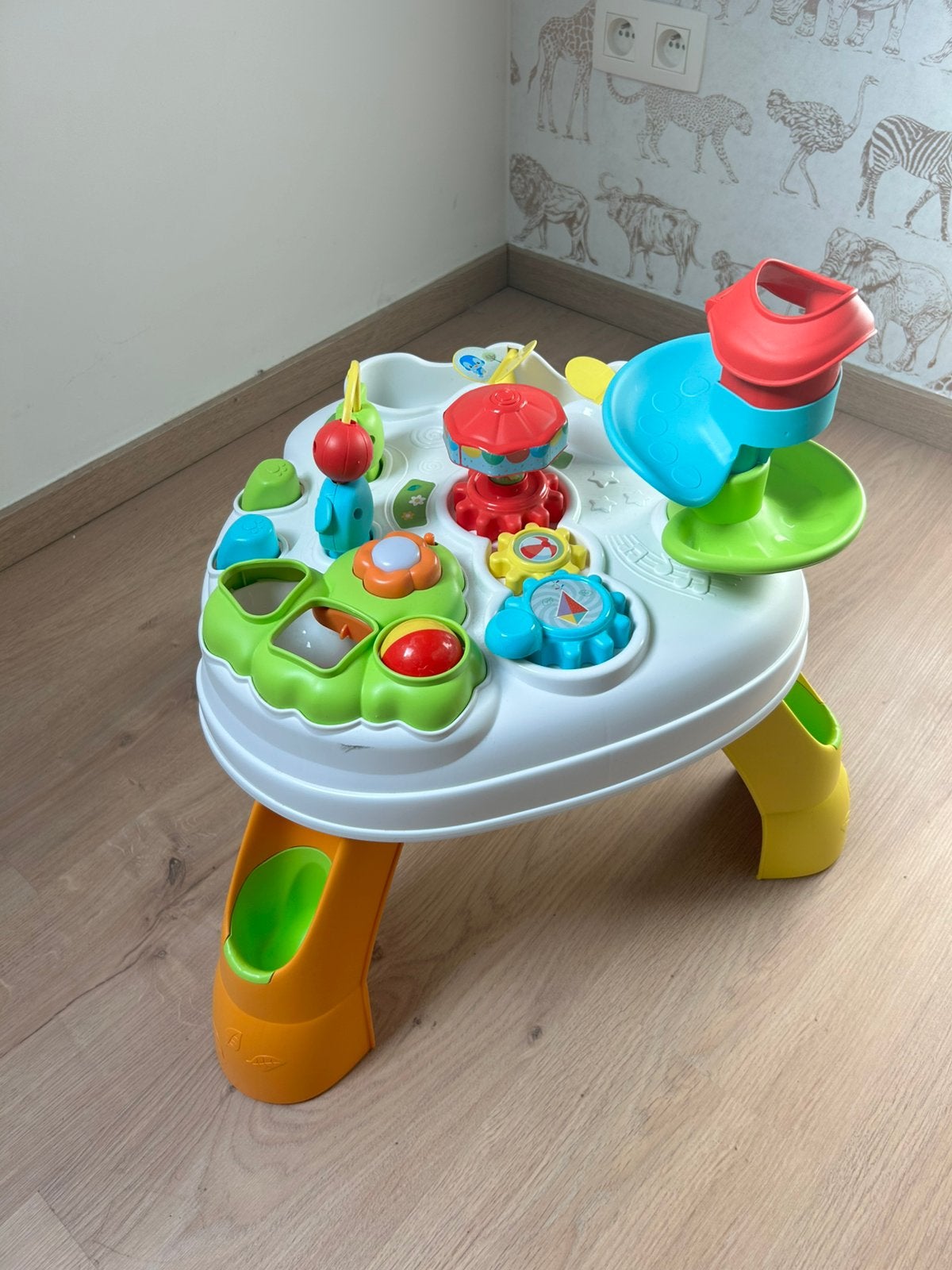 leuke en kleurrijke activiteitentafel voor baby/peuter, Ophalen, Gebruikt