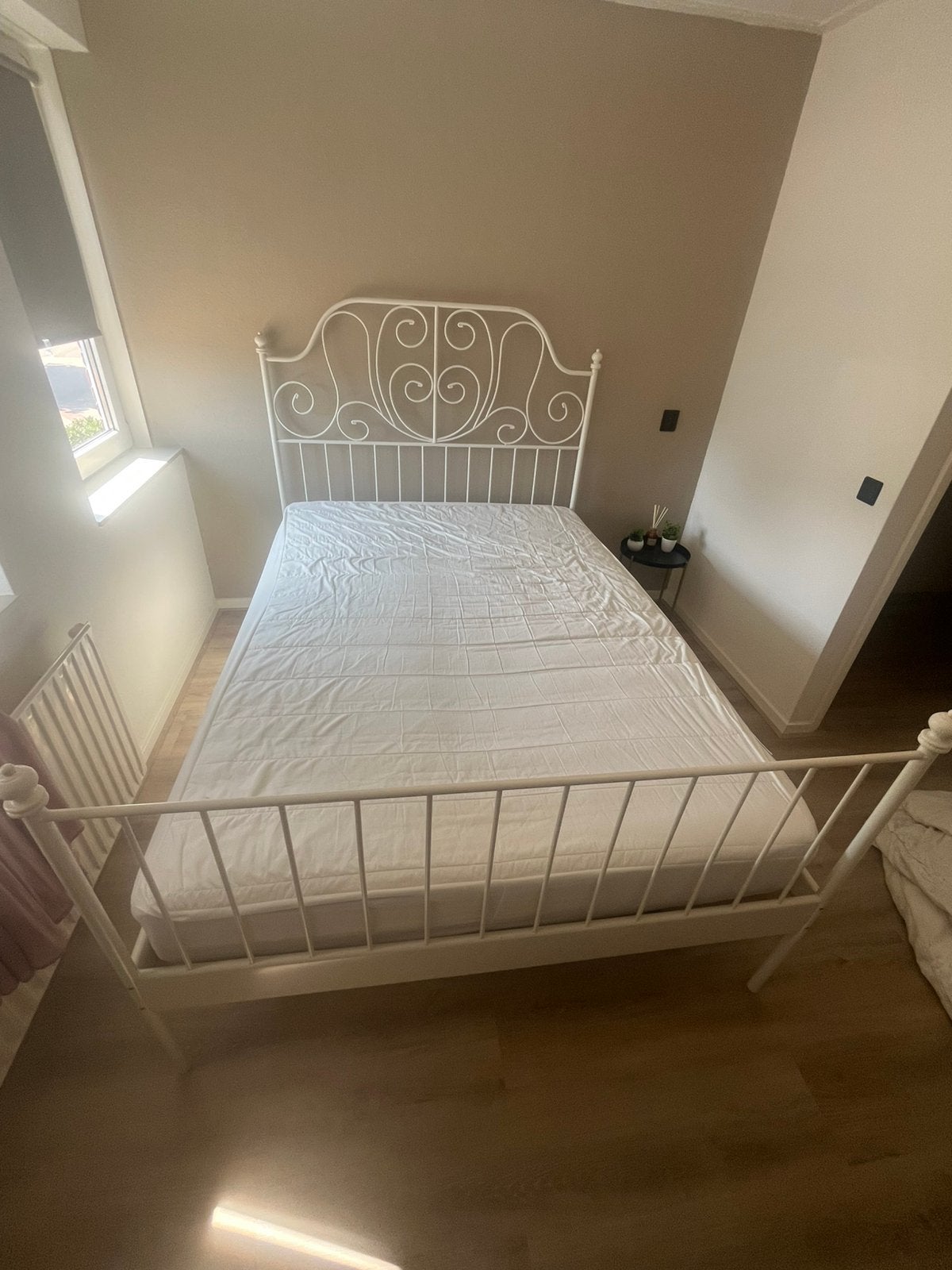 Bed 140 x 200, Ophalen, Overige materialen, Wit, Tweepersoons