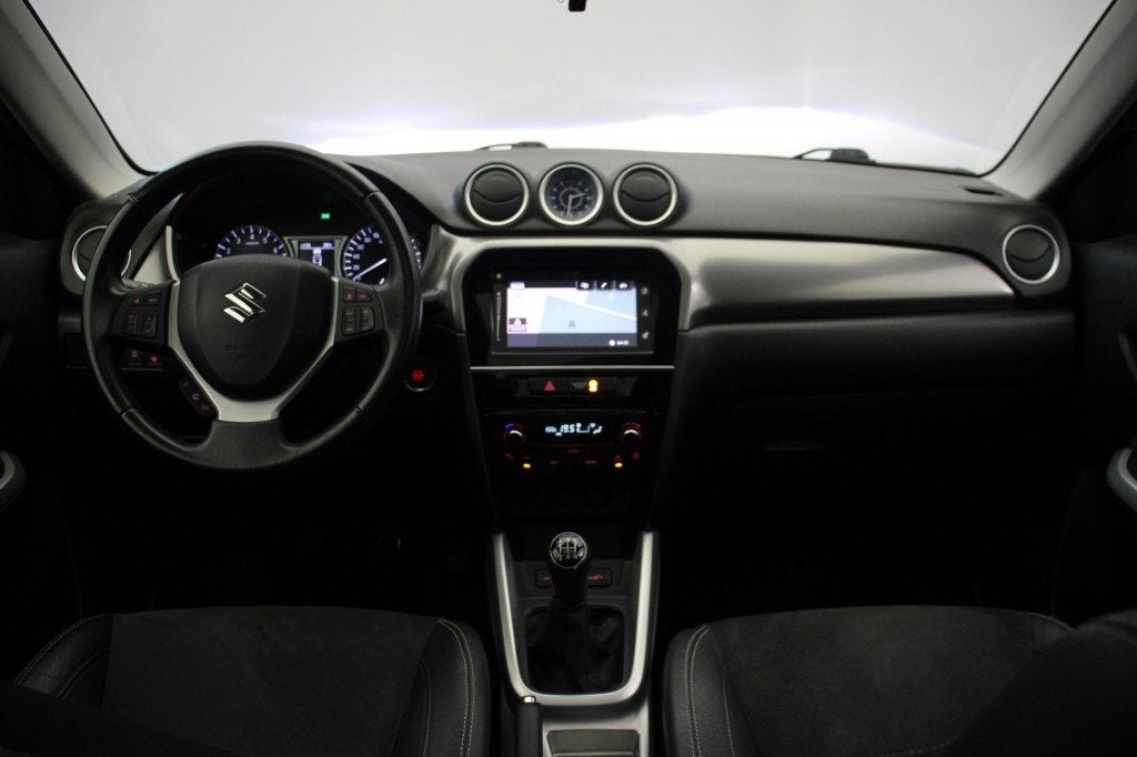 Suzuki VITARA 1.6 High Executive - Panorama, Carplay, Camera, Auto's, Keurmerk '100% Onderhouden', Euro 6, 4 cilinders, Met garantie (alle)
