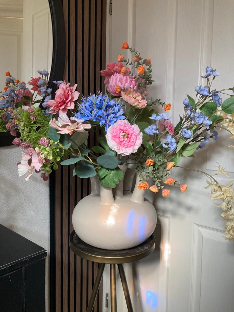 Zijden bloemen in Toetervaas Set Pastel Zijden, Ophalen of Verzenden, Nieuw, Bloemstuk, Meerkleurig