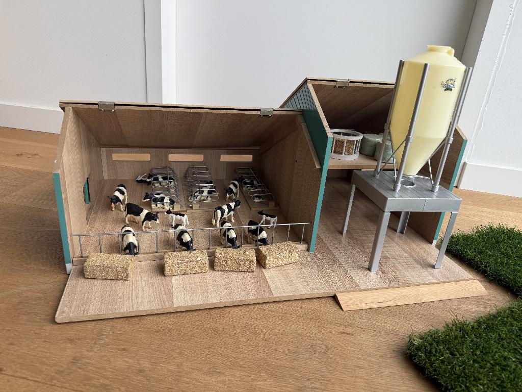 Kids Globe Farming Stal met Landbouwloods 1:32, Ophalen, Zo goed als nieuw, Overige typen