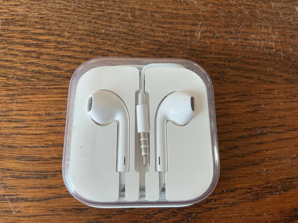 Apple EarPods met 3.5mm koptelefoonaansluiting, Ophalen of Verzenden, Zo goed als nieuw