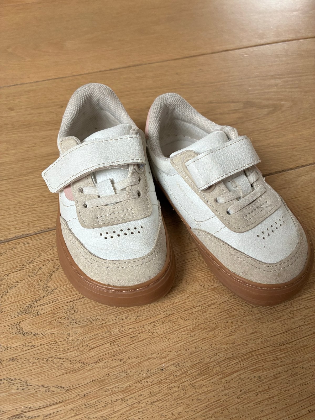 Zara sneakers maat 21 voor baby/peuter, Jongen of Meisje, Schoenen, Nieuw, Ophalen of Verzenden