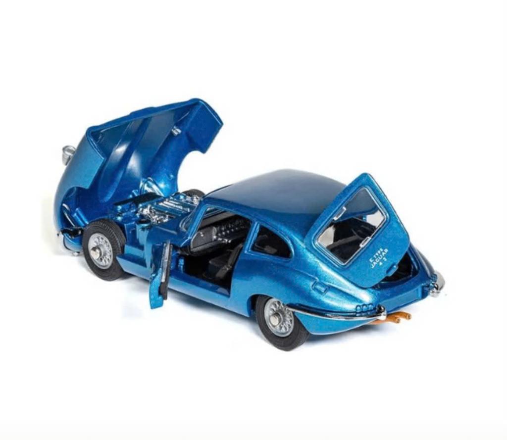 Jaguar E Type 2+2 4.2 Litre BLAUW 1/43 CORGI NEW ref. 335, Verzenden, Nieuw, Auto, Corgi