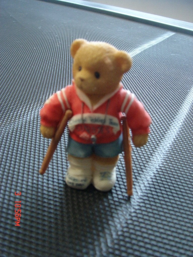 Cherished Teddies Wade op krukken, Ophalen of Verzenden, Zo goed als nieuw, Beeldje, Cherished Teddies