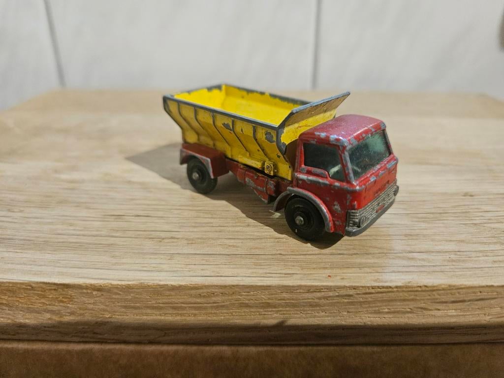 Lesney Matchbox Gritt Spreading Truck No 70, Ophalen of Verzenden, Gebruikt, Bus of Vrachtwagen