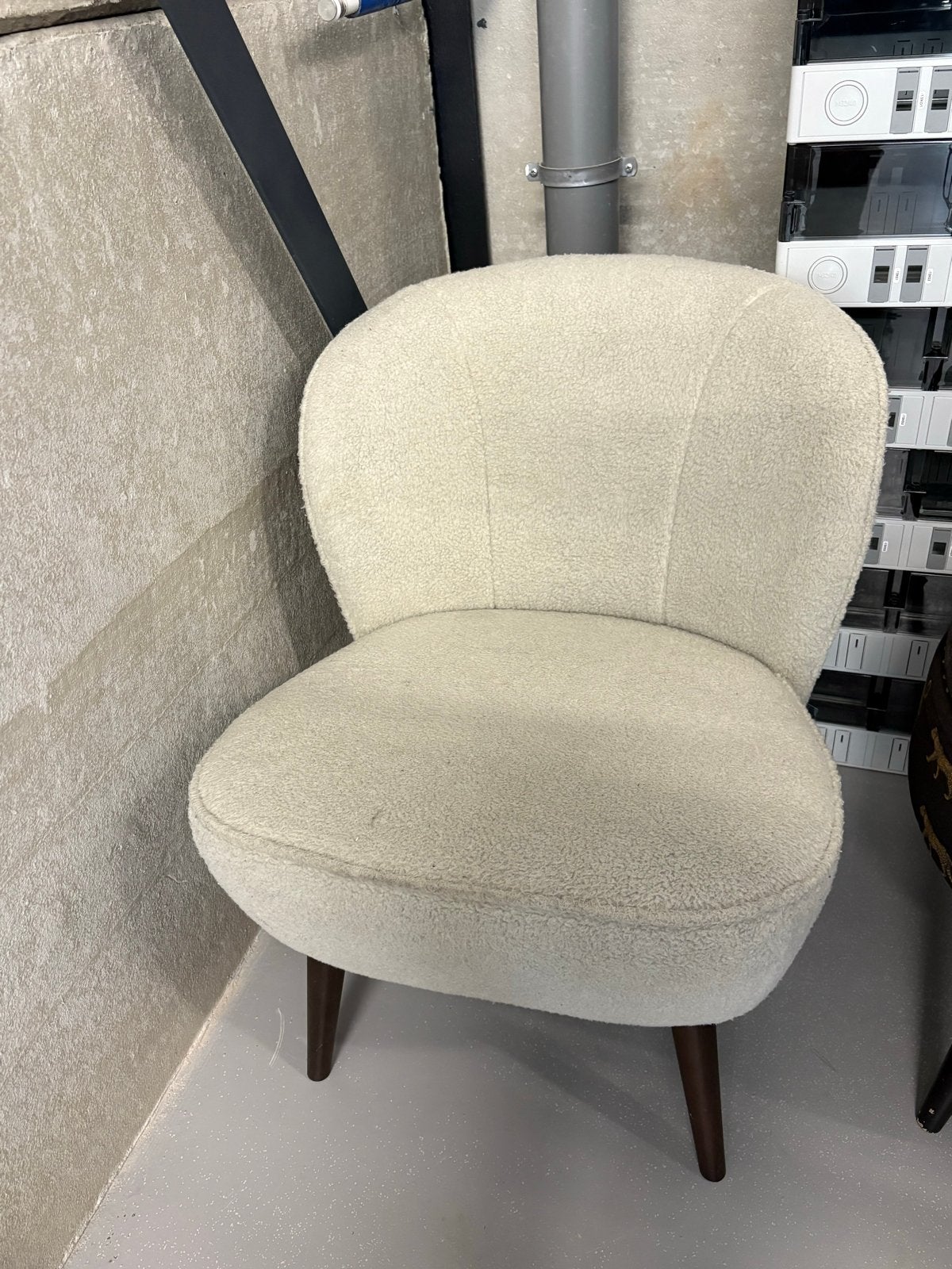 WOOOD Fauteuil Sara - Zachte Off White Teddy Stof, Huis en Inrichting, Fauteuils, Ophalen, Gebruikt, Minder dan 75 cm, Stof