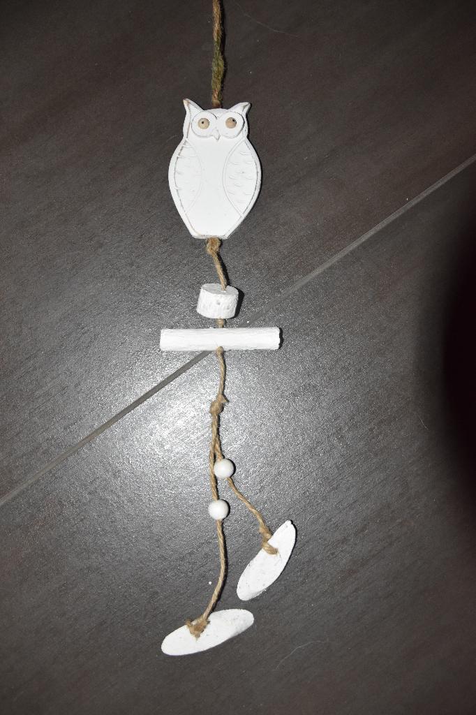 Uiltje hanger, Wandhanger, Hout, Zo goed als nieuw, Wit