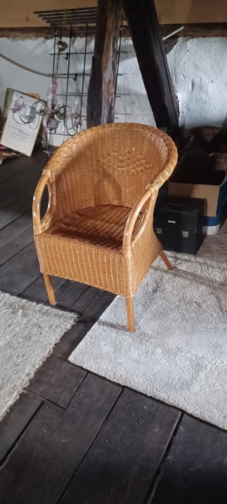 Mooie rieten stoel, perfect voor binnen of buiten, Ophalen of Verzenden